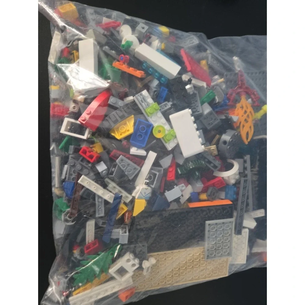 LEGO 4 LB Bags Of Bulk Assorted Parts Pieces Bricks Lots of Variety - Picture 6 of 6